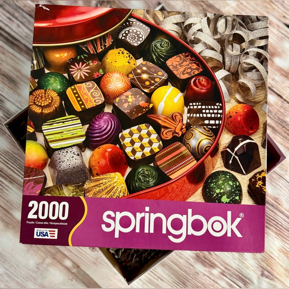 SPRINGBOK || “Tin of Treats” - 2000 Piece Jigsaw Puzzle *COMPLETE*